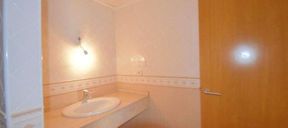 Apartamento de 3 dormitorios en Torrevieja, Spain No. 187993 28