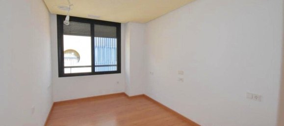 Apartamento de 3 dormitorios en Torrevieja, Spain No. 187993 23