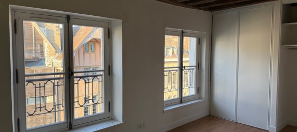 2 bedrooms Apartment in Troyes, France No. 243489 6