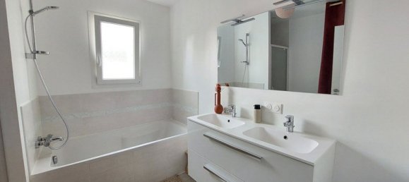 2 bedrooms House in Saint-Jean-de-Monts, France No. 98304 7