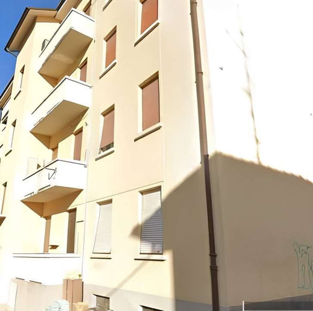 Apartamento de 2 divisões em Malnate, Italy N.º 5426