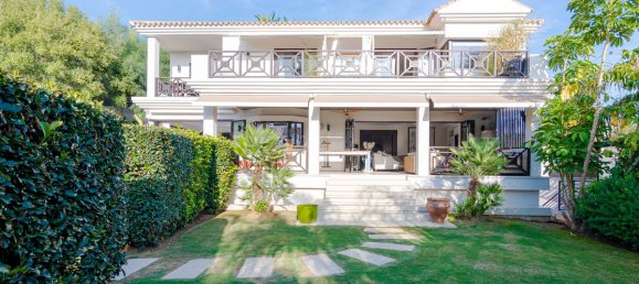 5 bedrooms Villa in Marbella, Spain No. 117997 19