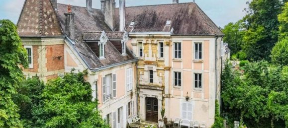 11 غرف نوم قلاع في Gray, France رقم 360249 2