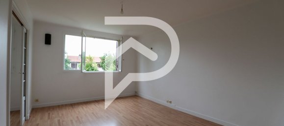 2 bedrooms Apartment in Clamart, France No. 296552 2