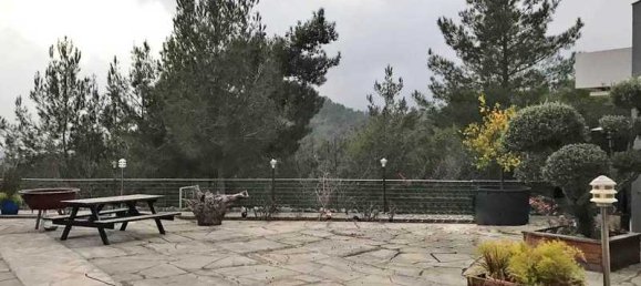 5 bedrooms House in Limassol, Cyprus No. 7040 4