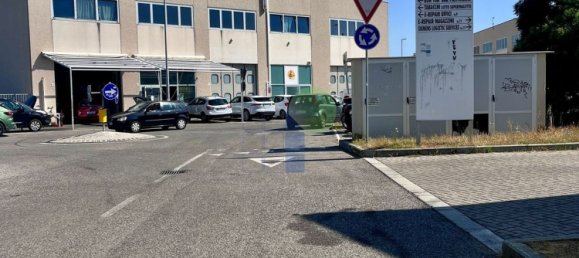 410m² Warehouse in Livorno, Italy No. 283427 4