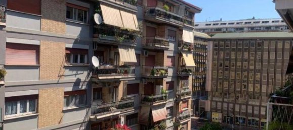 3 rooms Apartment in Rome, Italy No. 128626 16