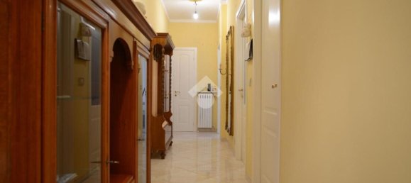 3 Schlafzimmer Wohnung in Tivoli, Italy, Nr. 377934 9