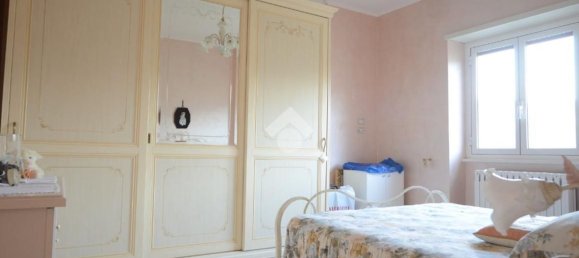 3 Schlafzimmer Wohnung in Tivoli, Italy, Nr. 377934 6