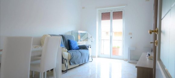 3 Schlafzimmer Wohnung in Tivoli, Italy, Nr. 377934 10