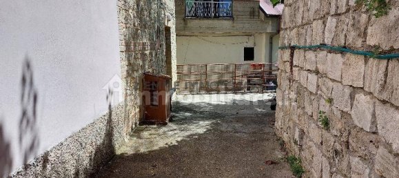 3 bedrooms House in Roccafluvione, Italy No. 113377 10