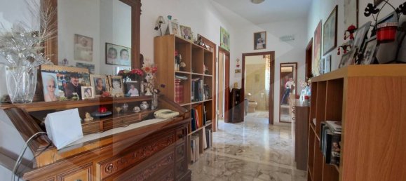 5 rooms Apartment in Vasto, Italy No. 28419 4