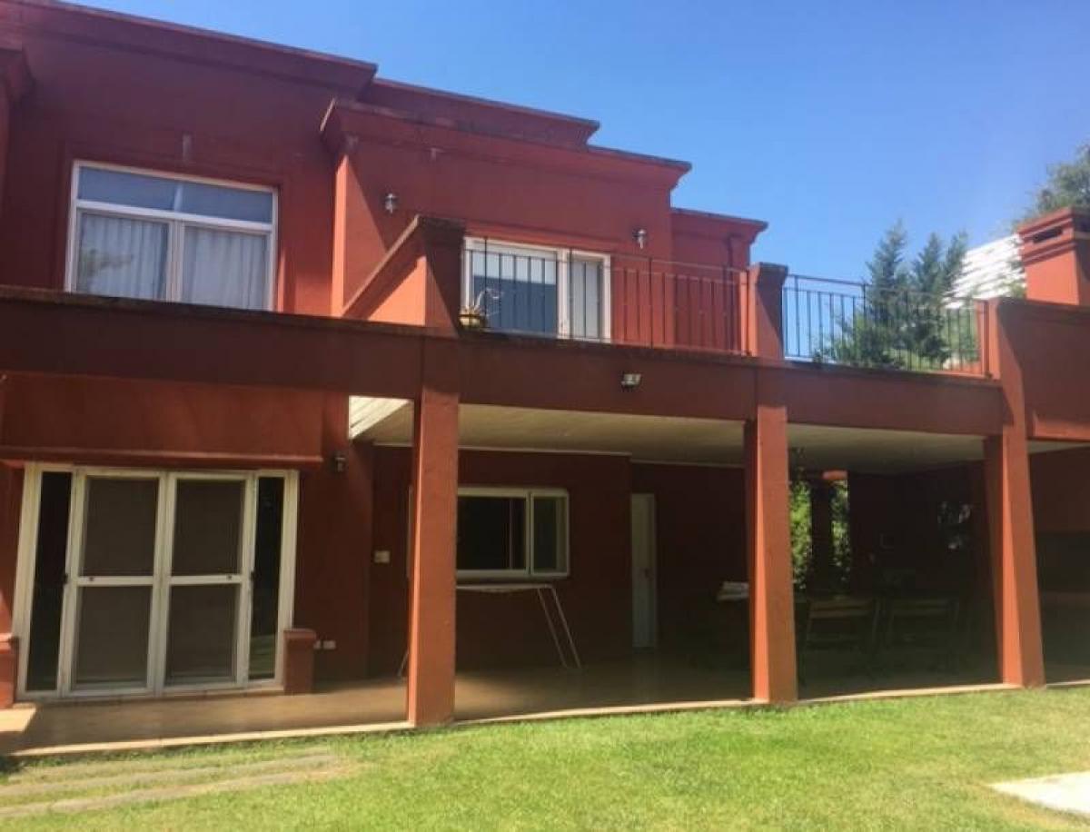 4 bedrooms House in Pilar, Argentina No. 16876