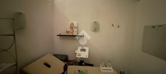 2 rooms Commercial property in Genzano di Roma, Italy No. 172503 6