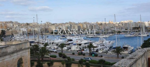 Вилла с 3 спальнями в Та-Шбиш, Мальта № 8647 2