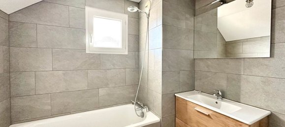 3 chambres Duplex à Poisy, France No. 208347 4