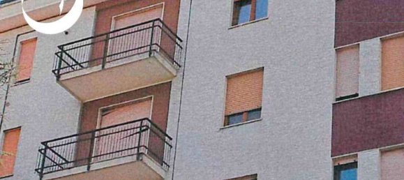 3 rooms Apartment in Trescore Balneario, Italy No. 8158 4