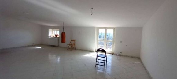 5 rooms Apartment in San Polo dei Cavalieri, Italy No. 112968 6