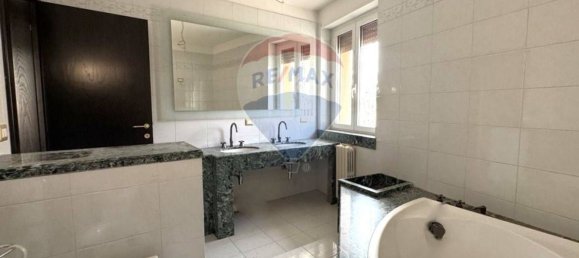 5 bedrooms Apartment in L'Aquila, Italy No. 331391 8
