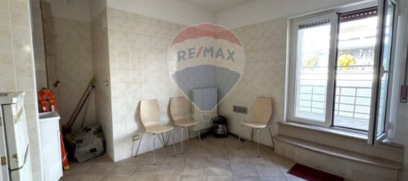 5 bedrooms Apartment in L'Aquila, Italy No. 331391 5