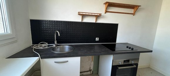 2 bedrooms Apartment in Reims, France No. 305831 10