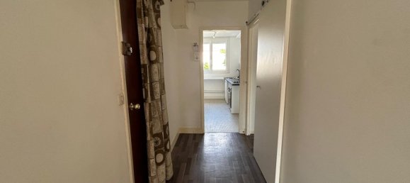 2 bedrooms Apartment in Reims, France No. 305831 8