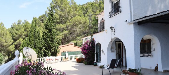 5 bedrooms Villa in Parcent, Spain No. 260934 3