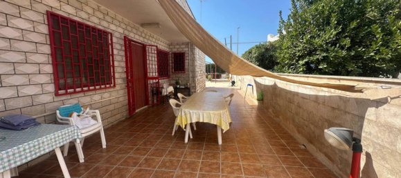 2 غرف نوم فيلا في Lizzano, Italy رقم 342360 12