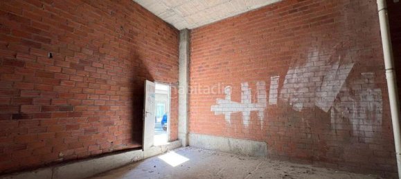 71m² Commercial property in A Coruna, Spain No. 172347 3