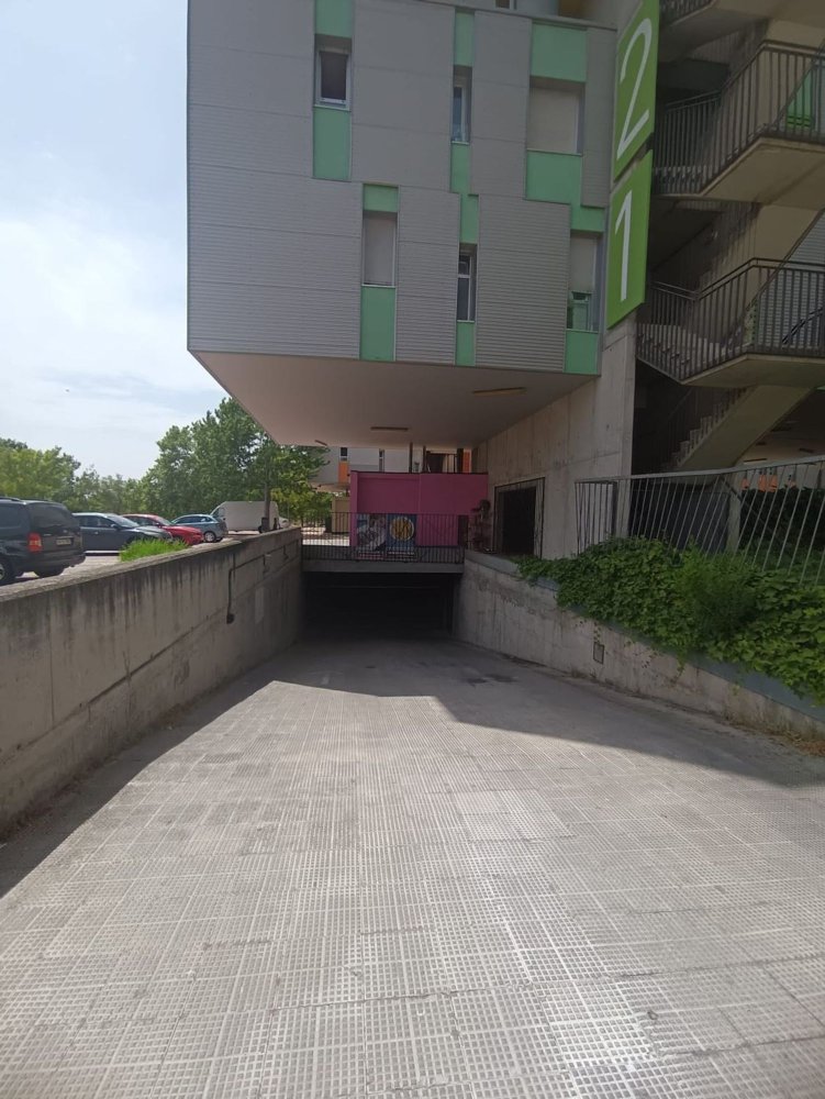  مرآب في Madrid, Spain 10متر مربع رقم 157924