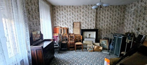 2 bedrooms House in Haspres, France No. 52908 4