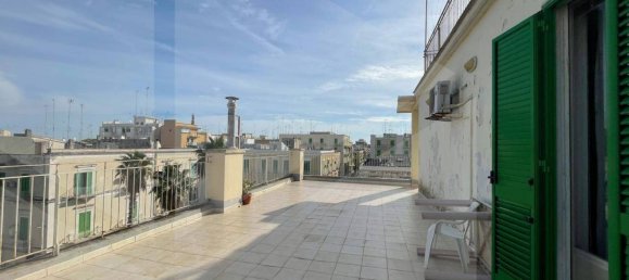 Квартира с 3 комнатами в Мольфетта, Италия № 19214 19