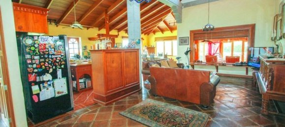 5 bedrooms House in San Jose, Costa Rica No. 611 3