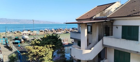 3 bedrooms Apartment in Messina, Italy No. 336702 16