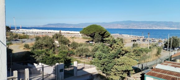 3 bedrooms Apartment in Messina, Italy No. 336702 19
