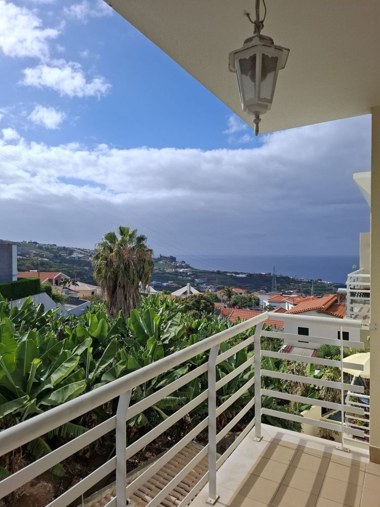 2 bedrooms Apartment in Camara de Lobos, Portugal No. 220965