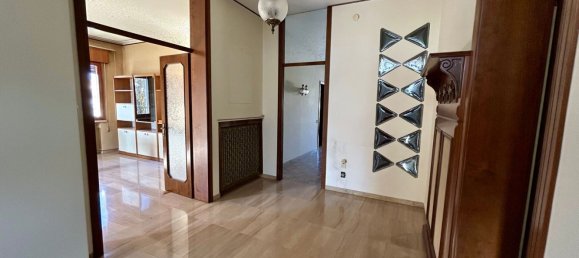 8-salle Maison à Silea, Italy No. 209511 8