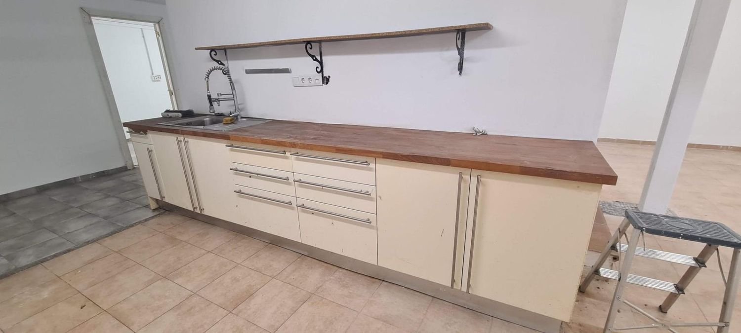 Коммерческая недвижимость 148м² в Вальдеморильо, Испания № 137140