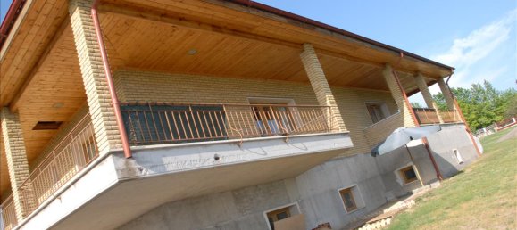 4 bedrooms House in Agios Athanasios, Greece No. 95174 9