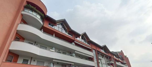 6 rooms Apartment in Legnano, Italy No. 318534 5