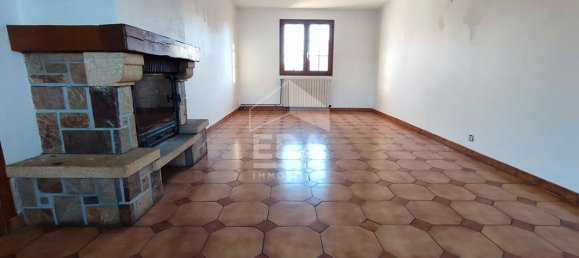 Дом с 3 спальнями в Сен-Дизье, Франция № 320129 5