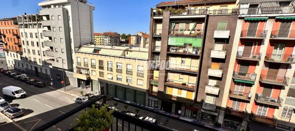 3 rooms Apartment in Milan, Italy No. 299036 28