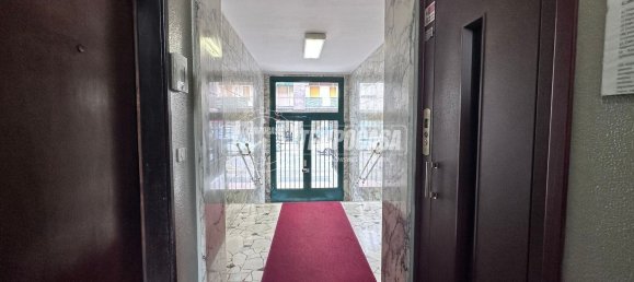 3 rooms Apartment in Milan, Italy No. 299036 31