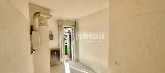 3 rooms Apartment in Milan, Italy No. 299036 14
