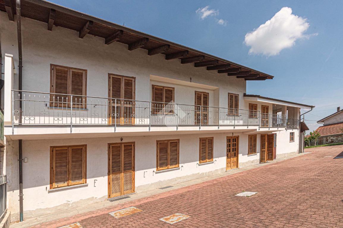 5 rooms Villa in Cirié, Italy No. 62929