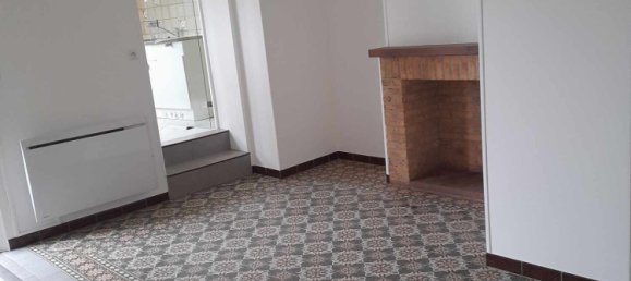 2 bedrooms House in Plomion, France No. 211045 2