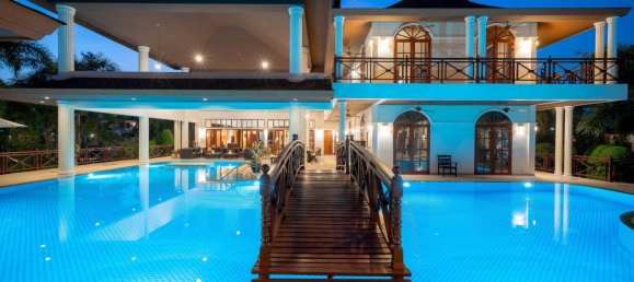 11 bedrooms Cafe / restaurant in Hua Hin, Thailand No. 6273 3