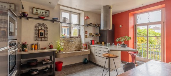 8 bedrooms House in Mirecourt, France No. 153189 3