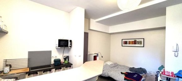 Studio in Rouen, France No. 355320 2