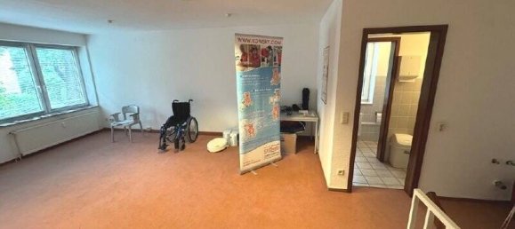 Office in Schleswig-Holstein, Germany No. 33779 9